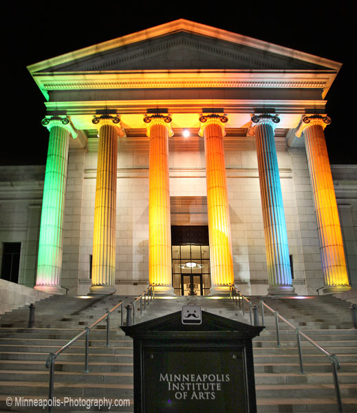 MIA - Minneapolis Institute Of Arts - Entrance Pillars